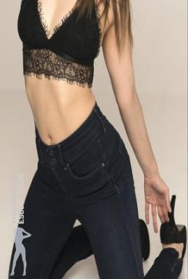 Laura Lux